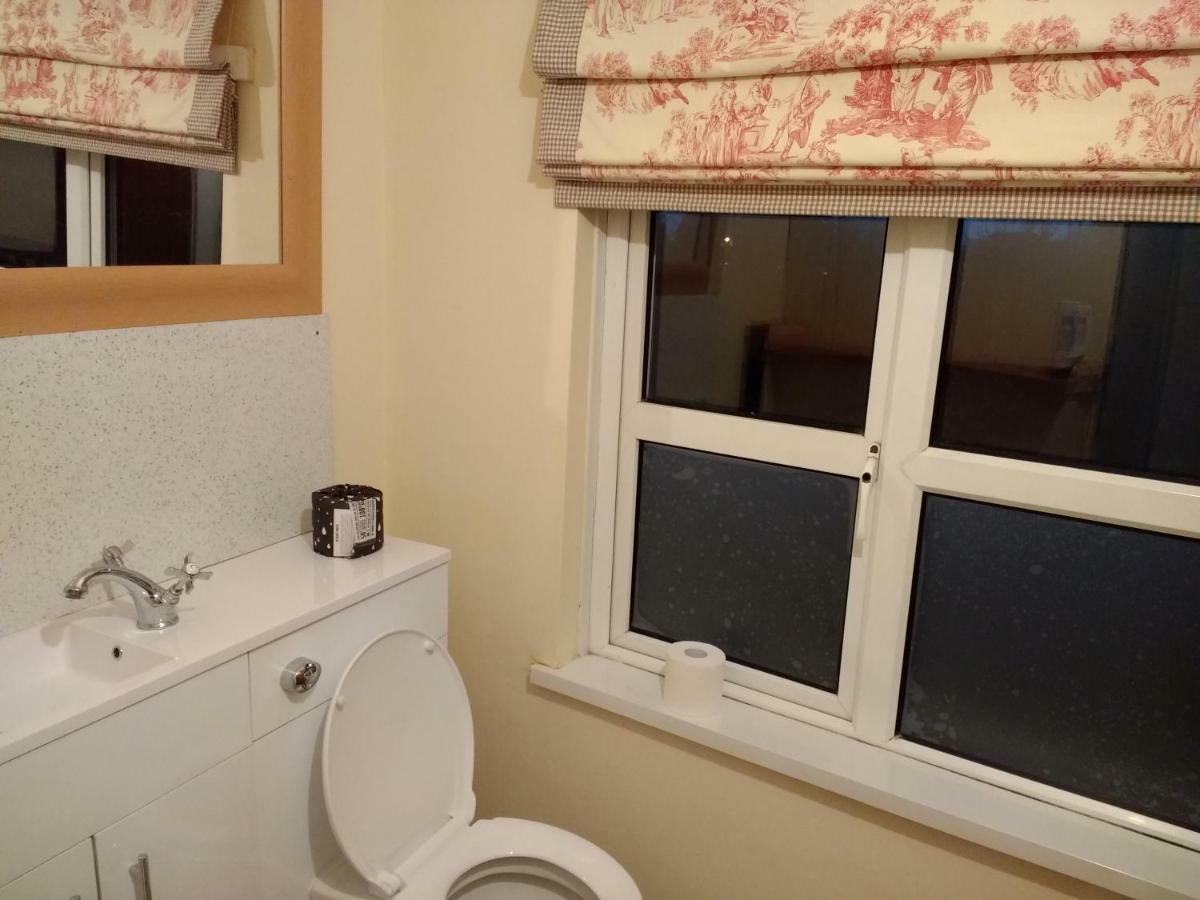 Aghalee Lisieux House On Lough Neagh Bed & Breakfast エクステリア 写真