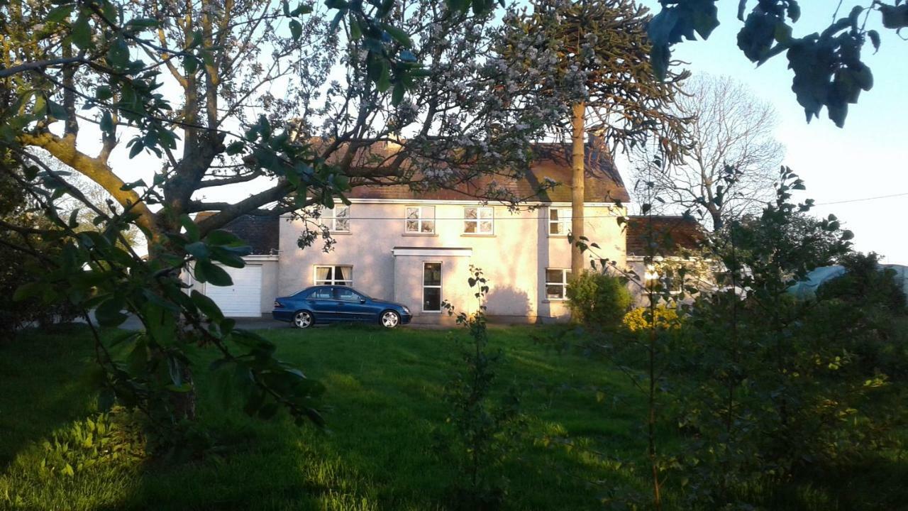 Aghalee Lisieux House On Lough Neagh Bed & Breakfast エクステリア 写真